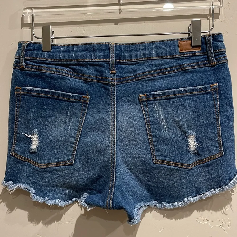 Nordstrom RSQ cutoff shorts s 13 - Picture 3 of 4